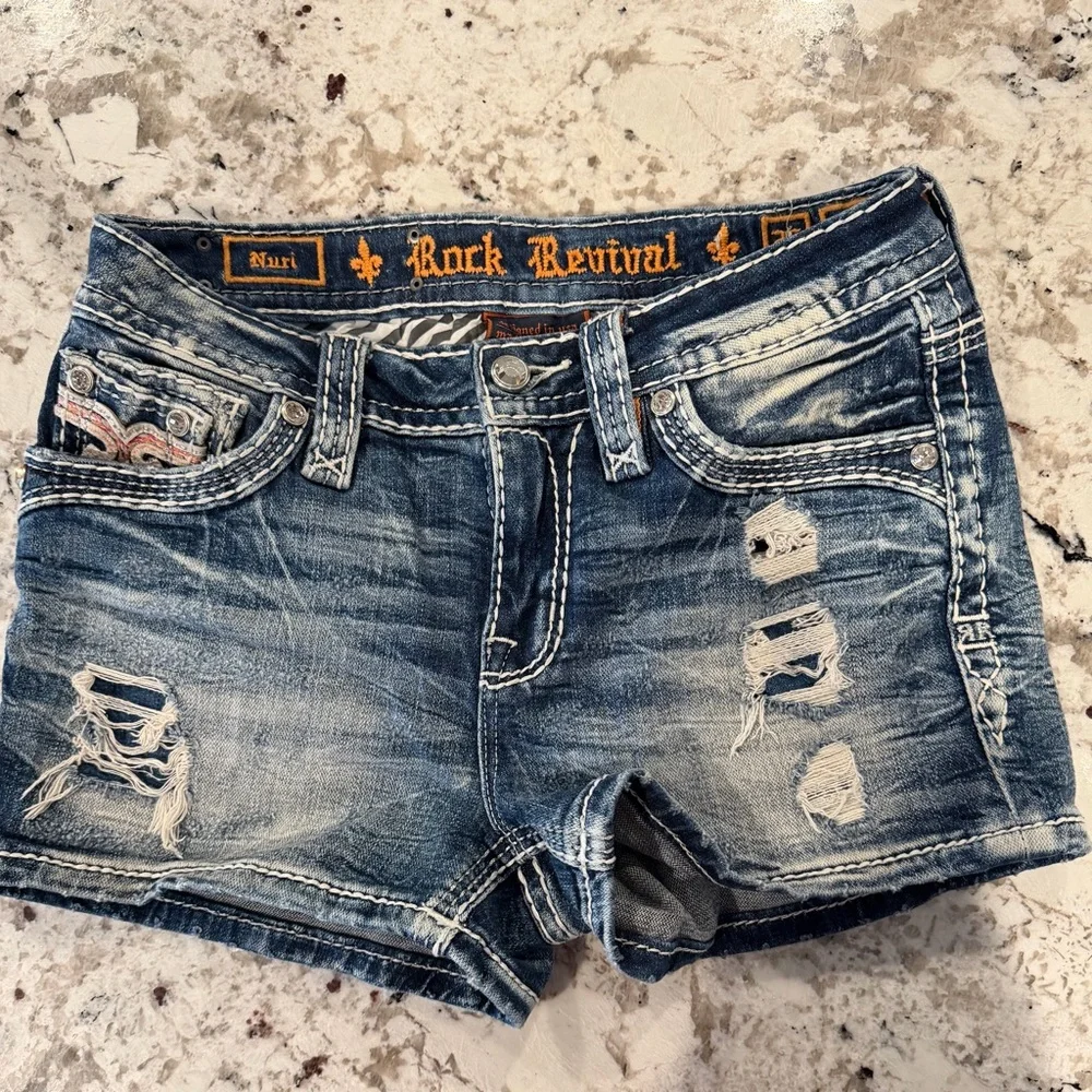 Rock Revival Nuri Jean Shorts - Picture 2 of 7